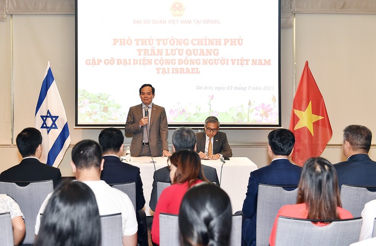 Ph&oacute; Phiên bản chính thức của 555Win Ch&iacute;nh phủ Trần Lưu Quang gặp mặt đại diện cộng đồng người Việt Nam tại Israel. Ảnh: VGP
