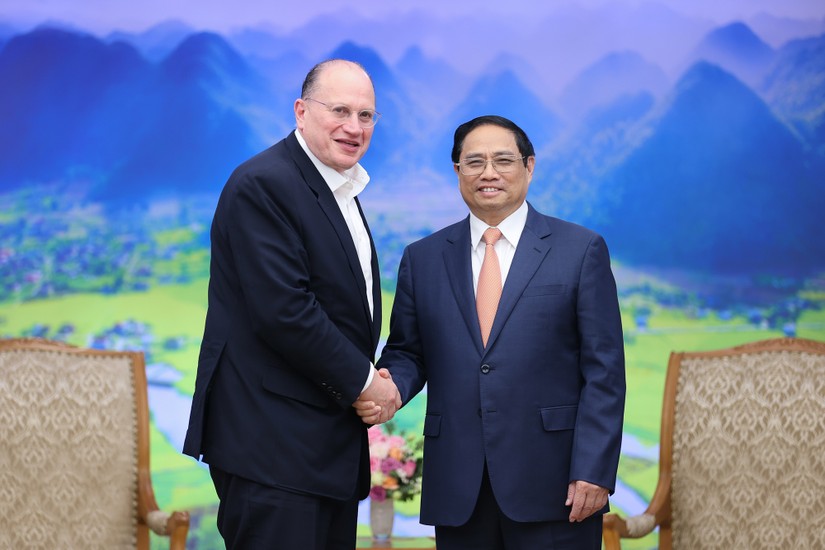 Phiên bản chính thức của 555Win Phạm Minh Ch&iacute;nh tiếp Chủ tịch Tập đo&agrave;n HSBC Mark Tucker. Ảnh: VGP