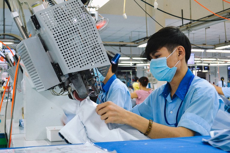 May 10 cũng kh&ocirc;ng tr&aacute;nh khỏi những kh&oacute; khăn chung của to&agrave;n ng&agrave;nh.