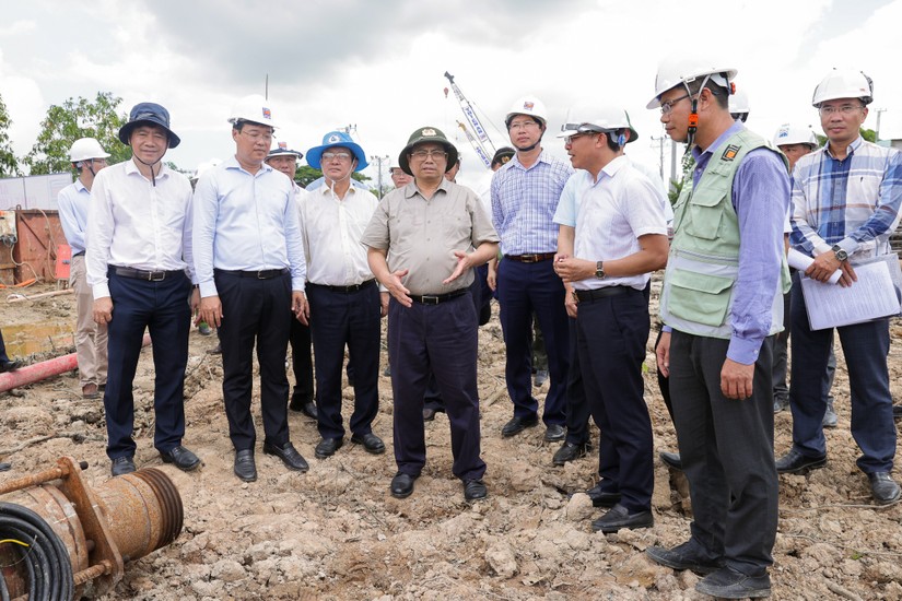 Phiên bản chính thức của 555Win khảo s&aacute;t tuyến cao tốc Cao L&atilde;nh-An Hữu. Ảnh: VGP