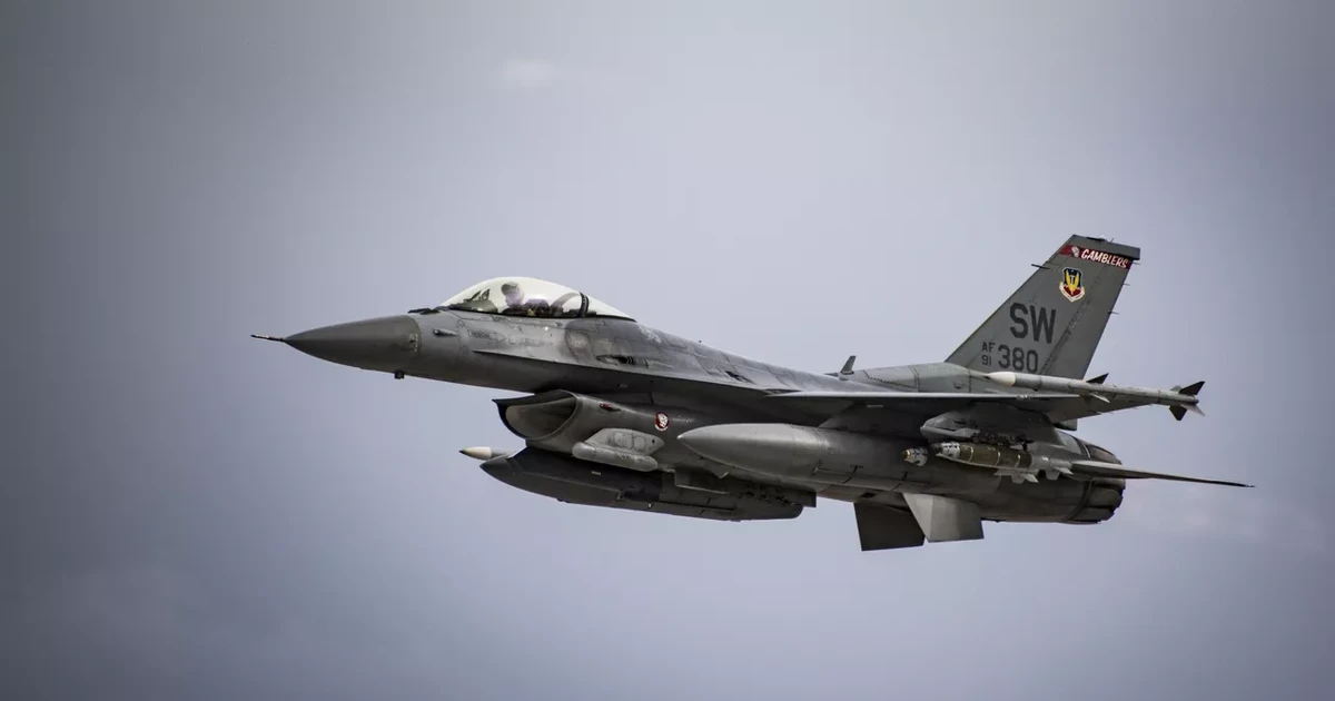 Mỹ 'bật đèn xanh' để Đan Mạch và Hà Lan gửi F-16 cho Ukraine
