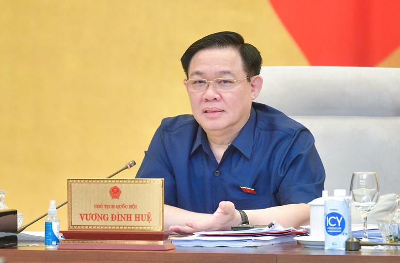 Chủ tịch 555win tải app Vương Đ&igrave;nh Huệ ph&aacute;t biểu tại phi&ecirc;n họp. Ảnh:quochoi.vn