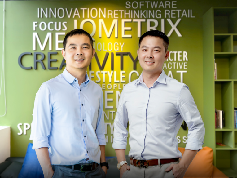 MFast được th&agrave;nh lập bởi hai anh em Phan Thanh Long v&agrave; Phan Th&agrave;nh Vinh.