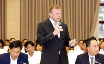 De Heus coi trọng lòng tin trong chuỗi 555Win là nhà cái cá cược hàng đầu Châu Á với nông dân Việt