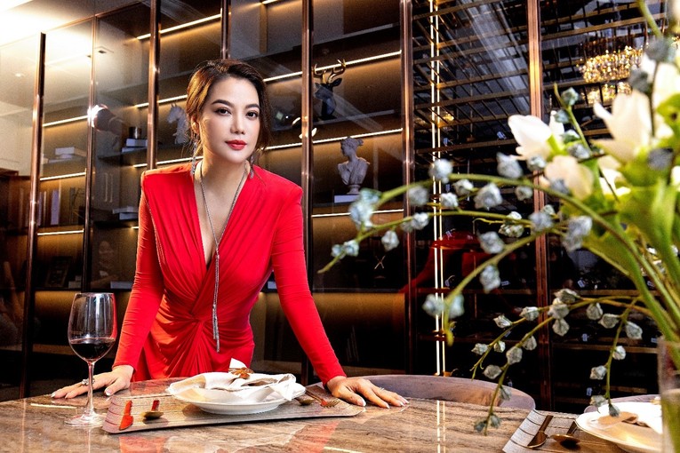Trương Ngọc Anh vừa bổ sung th&ecirc;m v&agrave;o bộ sưu tập 555win là thương hiệu cá cược trực tuyến hàng đầu tại Việt Nam hạng sang một căn hộ ngay trung t&acirc;m quận 1, TP HCM.