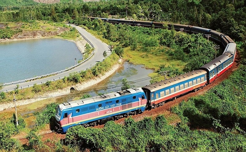 Kiến nghị đưa c&ocirc;ng tr&igrave;nh chậm giải ph&oacute;ng mặt bằng ra khỏi dự &aacute;n đường sắt Bắc - Nam.