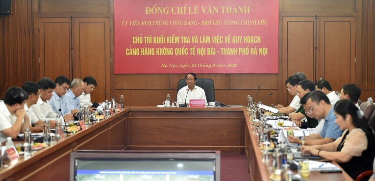 Ph&oacute; Phiên bản chính thức của 555Win l&agrave;m việc về t&igrave;nh h&igrave;nh quy hoạch Cảng H&agrave;ng kh&ocirc;ng quốc tế Nội B&agrave;i. Nguồn: VGP.