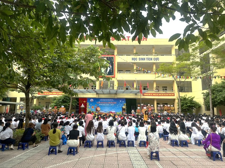 Lễ khai giảng tại trường THCS C&aacute;t Linh cũng diễn ra ngắn gọn trong v&ograve;ng 60 ph&uacute;t.