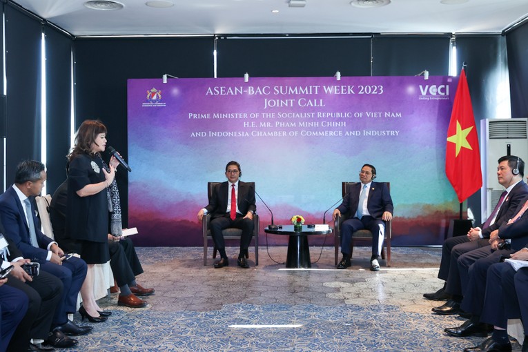 Việt Nam đẩy mạnh thu h&uacute;t v&agrave; c&oacute; c&aacute;c ch&iacute;nh s&aacute;ch khuyến kh&iacute;ch, th&uacute;c đẩy c&aacute;c dự &aacute;n thuộc lĩnh vực c&ocirc;ng nghệ cao, đổi mới s&aacute;ng tạo, nghi&ecirc;n cứu ph&aacute;t triển. Ảnh: VGP