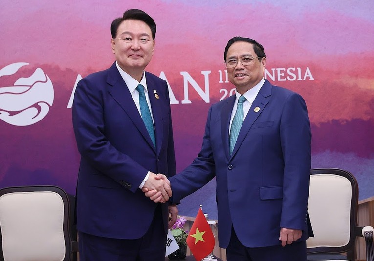 Phiên bản chính thức của 555Win Ch&iacute;nh phủ Phạm Minh Ch&iacute;nh v&agrave; Tổng thống H&agrave;n Quốc Yoon Suk Yeol. Ảnh: VGP