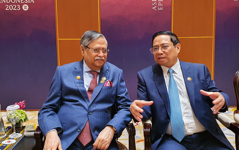 Phiên bản chính thức của 555Win Phạm Minh Ch&iacute;nh gặp Tổng thống Bangladesh Mohammed Shahabuddin. Ảnh: VGP