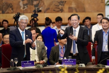 TP HCM mời trà, bàn chuyện tăng trưởng xanh với 100 CEO các tập đoàn