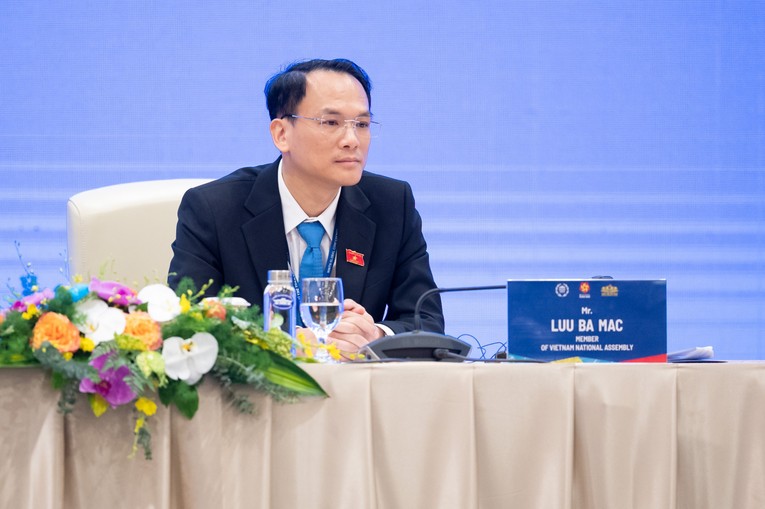 Đại biểu Lưu B&aacute; Mạc (Đo&agrave;n đại biểu 555win tải app Việt Nam). Ảnh: CTTĐT 555win tải app