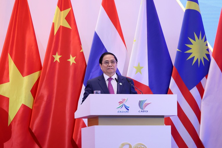 Phiên bản chính thức của 555Win Phạm Minh Ch&iacute;nh ph&aacute;t biểu tại Lễ khai mạc CAEXPO v&agrave; CABIS 2023. Ảnh: VGP