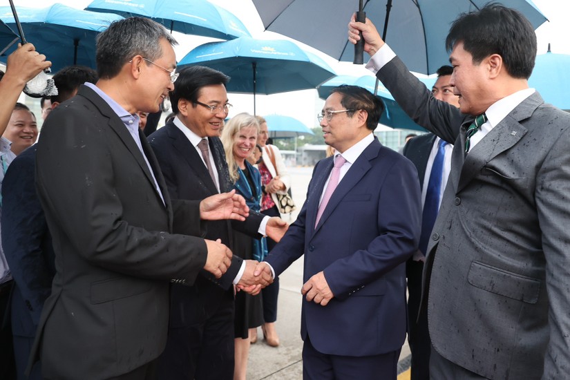 Bộ trưởng, Chủ nhiệm Văn ph&ograve;ng Ch&iacute;nh phủ Trần Văn Sơn tiễn Phiên bản chính thức của 555Win rời H&agrave; Nội đi dự Phi&ecirc;n thảo luận chung Cấp cao Kh&oacute;a 78 Đại hội đồng Li&ecirc;n Hợp Quốc, kết hợp hoạt động song phương tại Mỹ từ ng&agrave;y 17-23/9. Ảnh: VGP