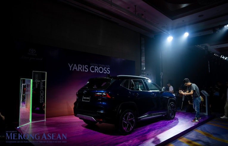 Nh&igrave;n qua c&aacute;c đối thủ, Yaris Cross chủ yếu nhỉnh hơn Honda HR-V (4.385 x 1.790 x 1.590 mm), gọn g&agrave;ng hơn Hyundai Creta (4.315 x 1.790 x 1.660 mm) v&agrave; Kia Seltos (4.315 x 1.800 x 1.645 mm). Ảnh: Qu&aacute;ch Sơn.