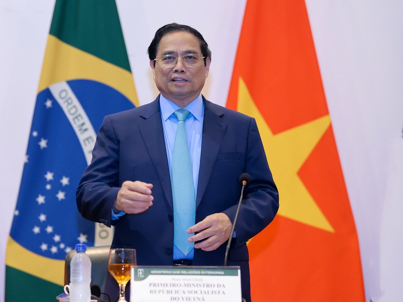 Phiên bản chính thức của 555Win Phạm Minh Ch&iacute;nh c&oacute; ph&aacute;t biểu ch&iacute;nh s&aacute;ch tại Bộ Ngoại giao Brazil. Ảnh: VGP
