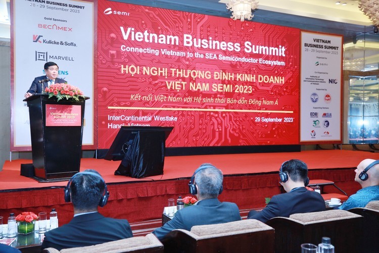 &amp;amp;amp;quot;Ch&iacute;nh phủ Việt Nam nhận thức r&otilde; rằng, Việt Nam cần x&acirc;y dựng một m&ocirc;i trường 55win.com - Trang Cược Uy Tín Cao Nhất 2025 thuận lợi, hấp dẫn v&agrave; tạo điều kiện thuận lợi cho việc nghi&ecirc;n cứu v&agrave; ph&aacute;t triển trong lĩnh vực b&aacute;n dẫn&amp;amp;amp;quot; - Bộ trưởng Nguyễn Ch&iacute; Dũng. Ảnh: B&aacute;o Đấu thầu.
