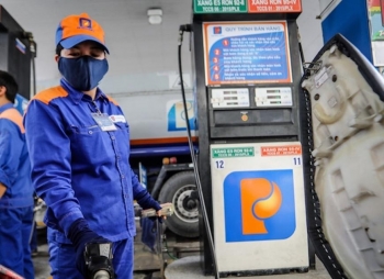 Giá xăng có thể tăng từ 1.400 – 1.900 đồng vào ngày mai