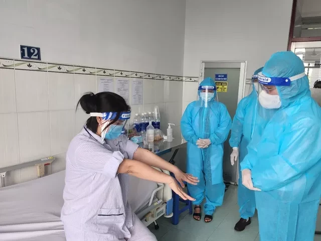 Bộ Y tế yêu cầu TP HCM thắt chặt kiểm dịch để phát hiện sớm các ca bệnh