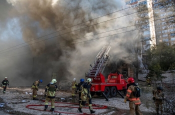 Ukraine cảnh báo 'tình hình nguy cấp' khi Nga tấn công các nhà máy điện