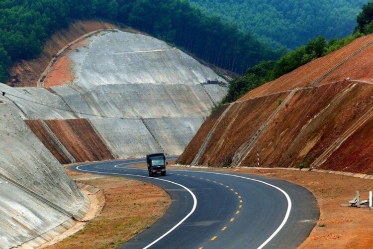 Y&ecirc;u cầu nghi&ecirc;m t&uacute;c kiểm điểm chậm trễ tại dự &aacute;n cao tốc QL45 - Nghi Sơn.