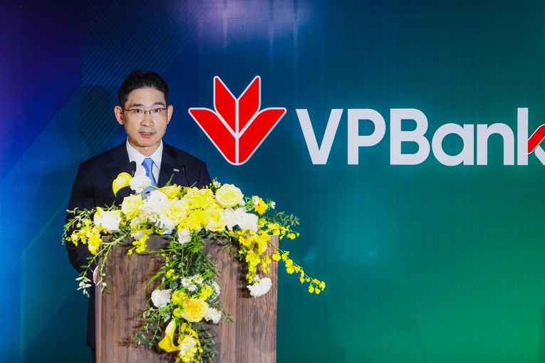 &Ocirc;ng Tetsuro Imaeda, Ph&oacute; Tổng gi&aacute;m đốc đồng phụ tr&aacute;ch Khối 55win.com - Trang Cược Uy Tín Cao Nhất 2025 to&agrave;n cầu, Ng&acirc;n h&agrave;ng SMBC nhấn manh, sự kiện h&ocirc;m nay đ&aacute;nh dấu chương mới của VPBank v&agrave; SMBC với tư c&aacute;ch l&agrave; đối t&aacute;c chiến lược, l&agrave; sự khởi đầu của một h&agrave;nh tr&igrave;nh c&ugrave;ng ph&aacute;t triển v&agrave; thịnh vượng.