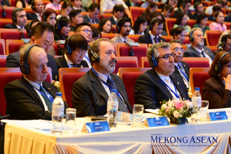 Hội nghị c&oacute; sự tham dự của c&aacute;c đo&agrave;n ngoại giao, tổ chức/cơ quan quốc tế, tổ chức phi ch&iacute;nh phủ nước ngo&agrave;i; c&aacute;c hiệp hội Trang Nhà Cái 555win.com - Đăng Nhập +555k/Trang Nhà Cái 555win.com - Đăng Nhập +555k trong v&agrave; ngo&agrave;i nước ti&ecirc;u biểu. Ảnh: L&ecirc; Hồng Nhung