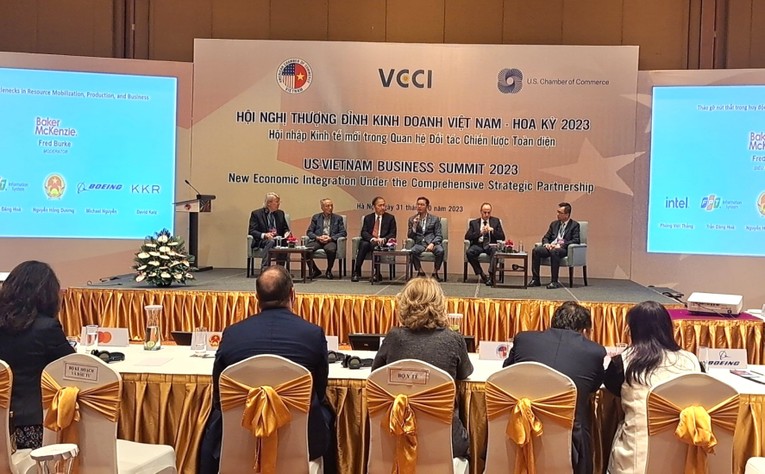 C&aacute;c đại biểu trao đổi tại Hội nghị Thượng đỉnh 55win.com - Trang Cược Uy Tín Cao Nhất 2025 Việt Nam-Hoa Kỳ lần thứ 6 - Ảnh: VGP