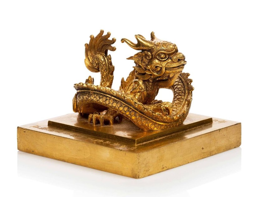 Bộ Ngoại giao: Việt Nam đang t&igrave;m kiếm khả năng hồi hương ấn &amp;amp;apos;Ho&agrave;ng đế chi bảo&amp;amp;apos;