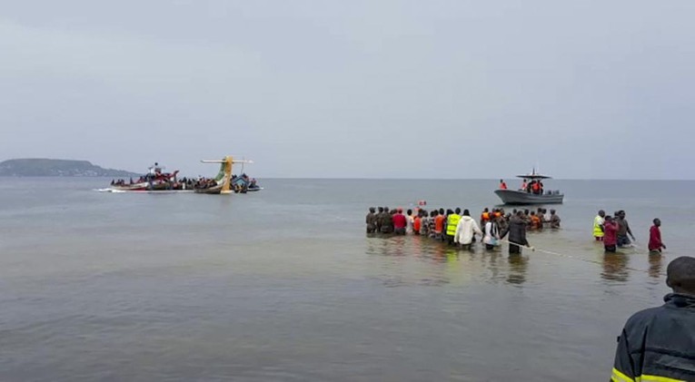 Vụ tai nạn n&agrave;y xảy ra 5 năm sau vụ m&aacute;y bay của c&ocirc;ng ty dịch vụ Coastal Aviation lao xuống miền Bắc Tanzania khiến 11 người thiệt mạng. Ảnh: Reuters