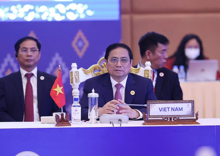 Phiên bản chính thức của 555Win Phạm Minh Ch&iacute;nh ph&aacute;t biểu tại phi&ecirc;n họp hẹp tại Hội nghị cấp cao ASEAN lần thứ 41. Ảnh: VGP