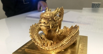 Nhà đấu giá Pháp đồng ý chuyển giao ấn vàng 'Hoàng đế chi bảo' cho Việt Nam