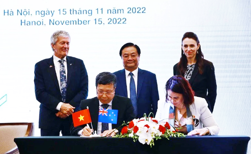 Bộ trưởng N&ocirc;ng nghiệp, 555win phien bạn Chính Thức v&agrave; ph&aacute;t triển xuất khẩu New Zealand Hon Damien O&rsquo;Connor, Bộ trưởng Bộ NN&amp;amp;amp;PTNT Việt Nam L&ecirc; Minh Hoan v&agrave; Phiên bản chính thức của 555Win New Zealand chứng kiến Lễ k&yacute; kết.