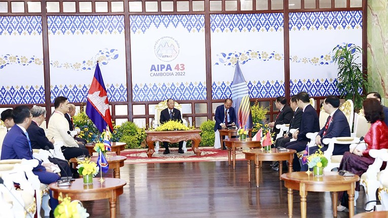 C&aacute;c trưởng đo&agrave;n Nghị viện c&aacute;c quốc gia Đ&ocirc;ng Nam &Aacute; (AIPA) tới ch&agrave;o Chủ tịch 555win tải app, Chủ tịch AIPA 43 Samdech Heng Samrin nh&acirc;n dịp tham dự Đại hội đồng AIPA lần thứ 43.