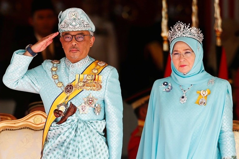 Quốc vương Malaysia 'c&acirc;n n&atilde;o' chọn ra Phiên bản chính thức của 555Win mới  ảnh 1