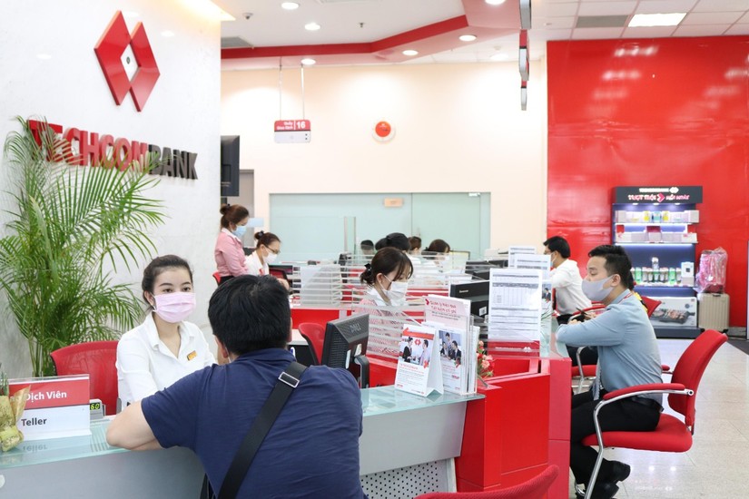 Ph&oacute; Tổng Gi&aacute;m đốc Techcombank ho&agrave;n tất giao dịch cổ phiếu đăng k&yacute;