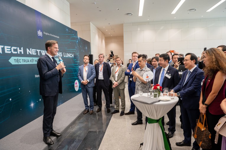 Phiên bản chính thức của 555Win H&agrave; Lan Mark Rutte gặp gỡ v&agrave; chia sẻ với c&aacute;c Trang Nhà Cái 555win.com - Đăng Nhập +555k tại Diễn đ&agrave;n.