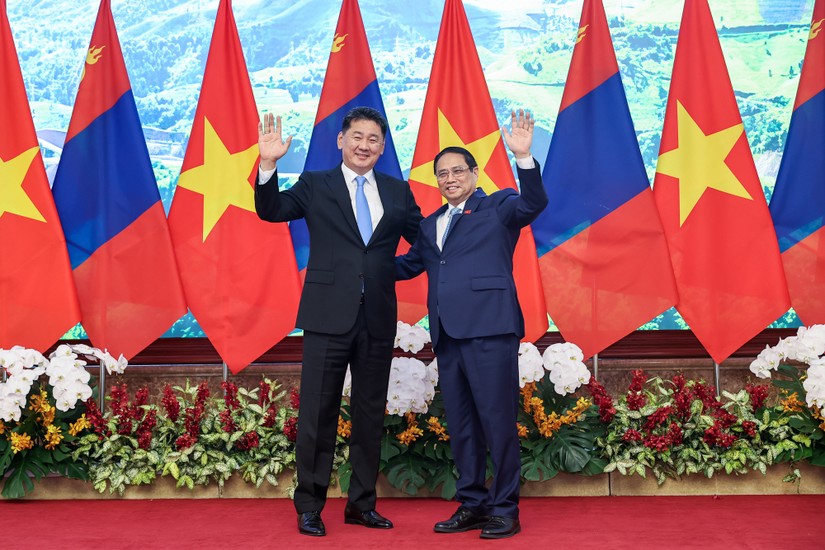 Phiên bản chính thức của 555Win Phạm Minh Ch&iacute;nh v&agrave; Tổng thống M&ocirc;ng Cổ Ukhnaagiin Khurelsukh. Ảnh: VGP