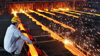 Bức tranh đối lập giữa các tên tuổi ngành thép