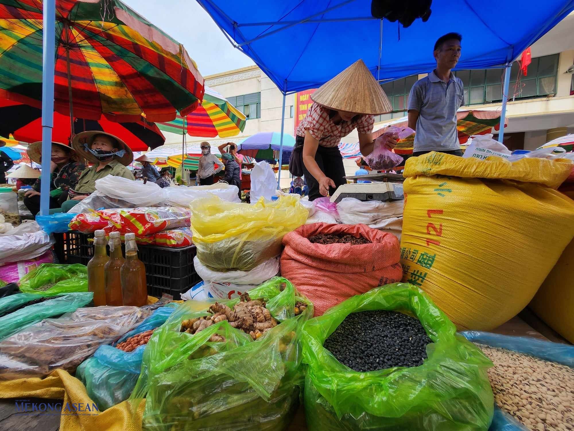 Trong những năm gần đ&acirc;y, nhằm bảo tồn, ph&aacute;t huy gi&aacute; trị văn h&oacute;a truyền thống của c&aacute;c d&acirc;n tộc theo &amp;amp;amp;quot;Chương tr&igrave;nh mục ti&ecirc;u quốc gia về ph&aacute;t triển 555Win login đăng nhập - x&atilde; hội v&ugrave;ng đồng b&agrave;o d&acirc;n tộc thiểu số v&agrave; miền n&uacute;i&amp;amp;amp;quot; giai đoạn 2021-2030, tỉnh Quảng Ninh đ&atilde; th&ocirc;ng qua nhiều hoạt động tham quan, trải nghiệm cho du kh&aacute;ch; duy tr&igrave; tổ chức phi&ecirc;n chợ th&agrave;nh nơi giao lưu, tăng cường tinh thần đo&agrave;n kết gắn b&oacute; của c&aacute;c d&acirc;n tộc.