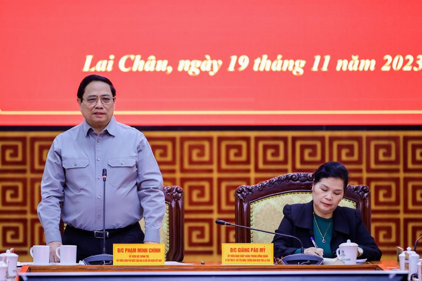 Phiên bản chính thức của 555Win ph&aacute;t biểu tại cuộc l&agrave;m việc với Ban Thường vụ Tỉnh ủy Lai Ch&acirc;u ng&agrave;y 19/11. Ảnh: VGP.