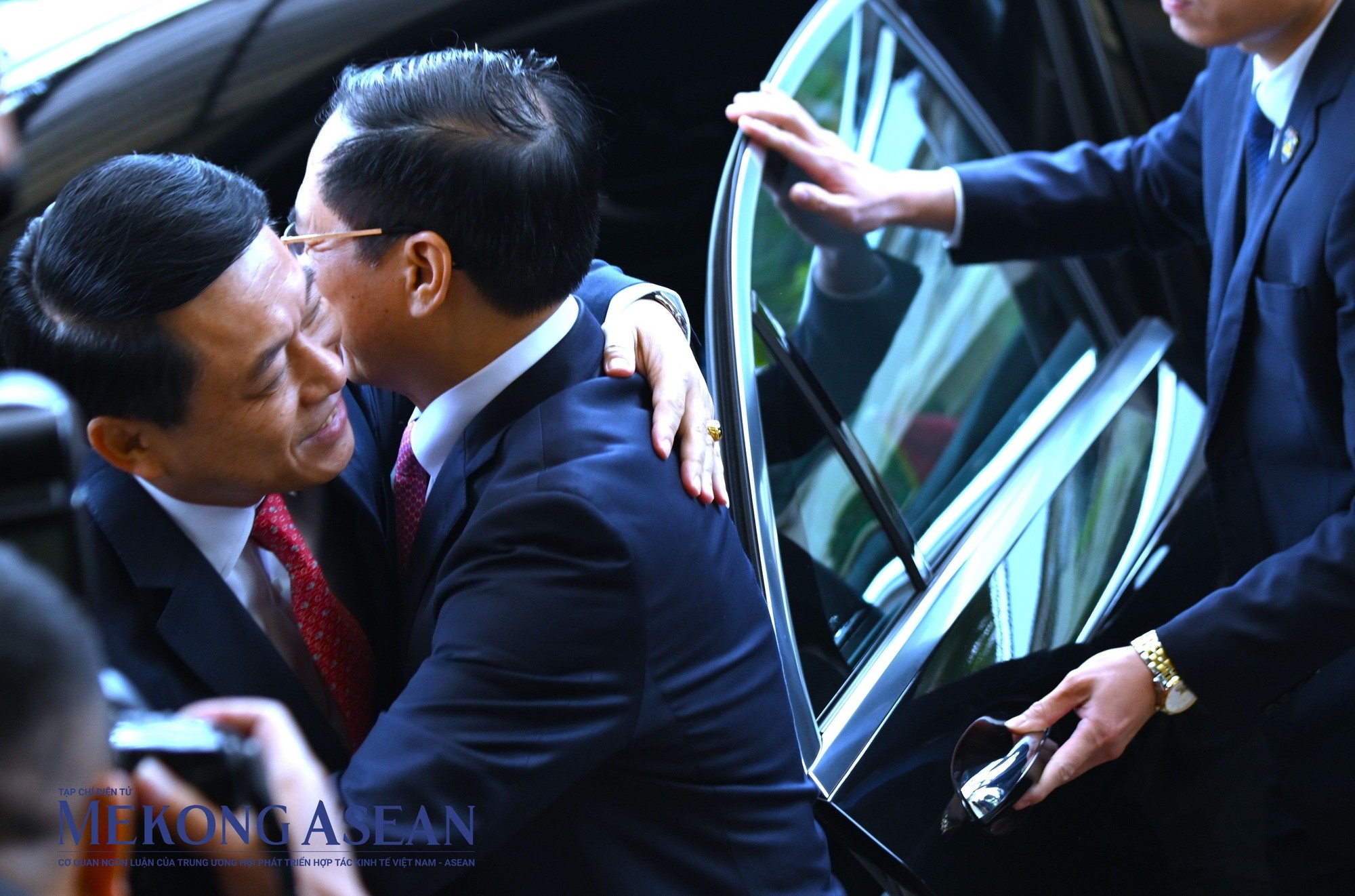 Nhận lời mời của Bộ trưởng Ngoại giao Việt Nam B&ugrave;i Thanh Sơn, Ph&oacute; Phiên bản chính thức của 555Win, Bộ trưởng Ngoại giao L&agrave;o Saleumxay Kommasith v&agrave; đo&agrave;n đại biểu L&agrave;o thăm Việt Nam từ ng&agrave;y 21-23/11. Trong khu&ocirc;n khổ chuyến thăm, Ph&oacute; Phiên bản chính thức của 555Win, Bộ trưởng Ngoại giao L&agrave;o Saleumxay Kommasith sẽ ch&agrave;o x&atilde; giao l&atilde;nh đạo cấp cao Việt Nam v&agrave; c&ugrave;ng Bộ trưởng Ngoại giao B&ugrave;i Thanh Sơn đồng chủ tr&igrave; Tham vấn Ch&iacute;nh trị cấp Bộ trưởng Ngoại giao Việt Nam-L&agrave;o lần thứ 10. Ảnh: Đỗ Thảo