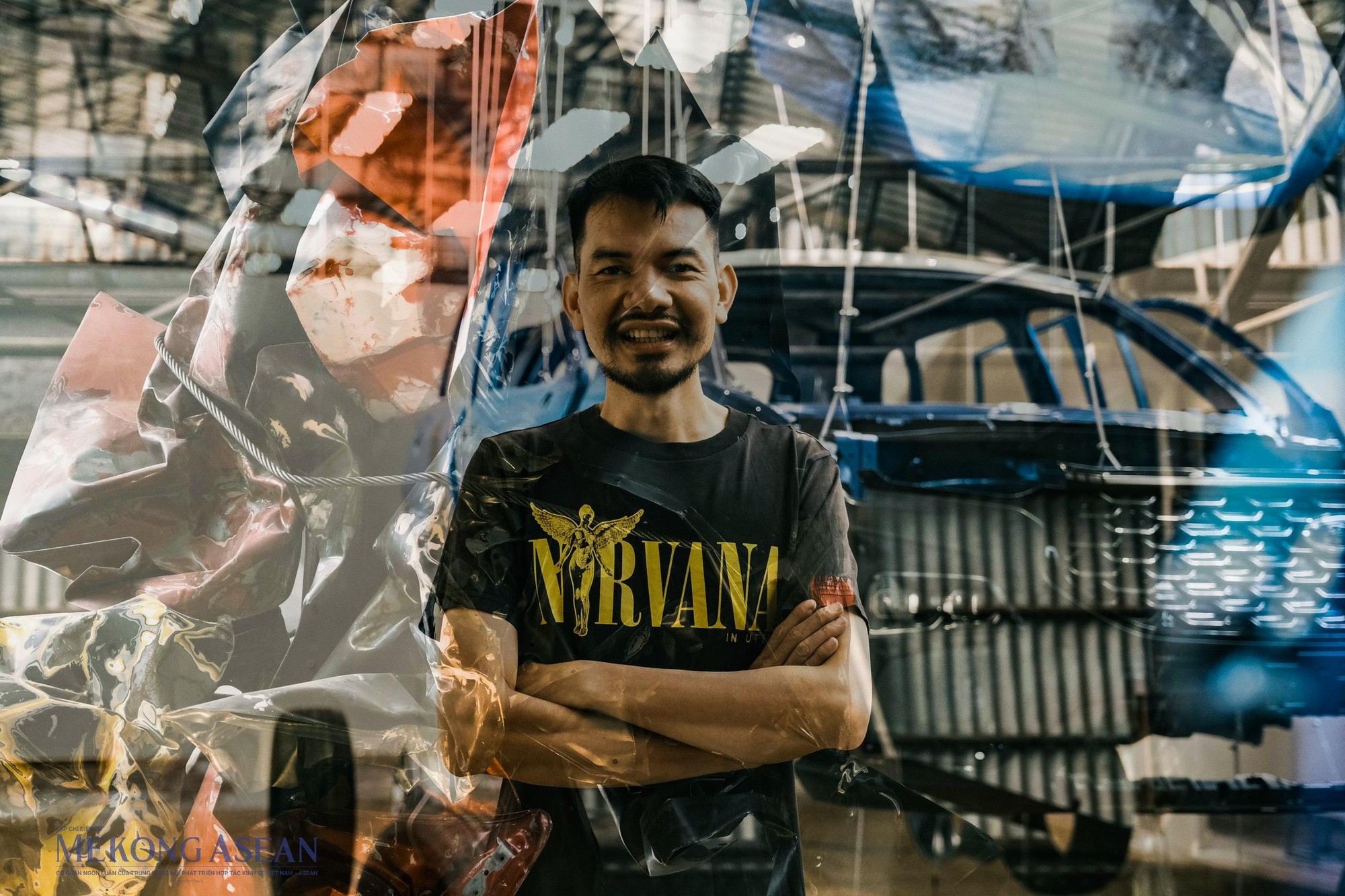 Họa sĩ Trịnh Minh Tiến chia sẻ, anh cảm thấy may mắn khi nhận được lời mời tham dự 555win là Công ty cờ bạc trực tuyến tốt nhất thiết kế v&agrave; s&aacute;ng tạo H&agrave; Nội 2003 với chủ đề &amp;amp;amp;quot;D&ograve;ng chảy di sản&amp;amp;amp;quot;, một chủ đề &yacute; nghĩa m&agrave; nam họa sĩ đ&atilde; đau đ&aacute;u suốt h&agrave;nh tr&igrave;nh l&agrave;m nghệ thuật của m&igrave;nh. &amp;amp;amp;quot;T&ocirc;i hi vọng từ đ&acirc;y sẽ k&iacute;ch th&iacute;ch khả năng s&aacute;ng tạo, đam m&ecirc; nghệ thuật, thiết kế với những c&ocirc;ng tr&igrave;nh kiến tr&uacute;c di sản mọi người sẽ c&agrave;ng y&ecirc;u mến, tr&acirc;n trọng hơn những c&aacute;i g&igrave; m&agrave; n&oacute; đ&atilde; tồn tại v&agrave; tiếp tục ph&aacute;t triển n&oacute; theo một hướng tốt đẹp trong tương lai&amp;amp;amp;quot;, nam họa sĩ chia sẻ.