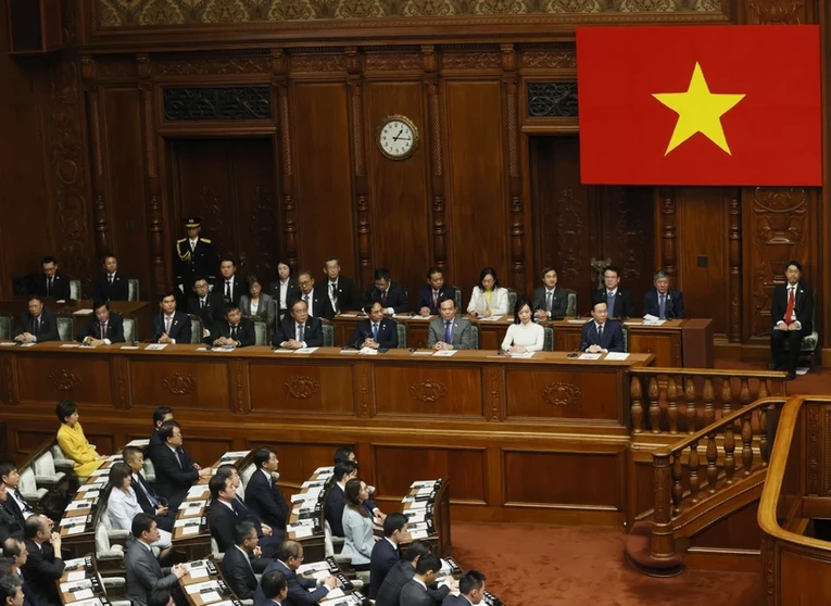 Chủ tịch nước v&agrave; Phu nh&acirc;n c&ugrave;ng đo&agrave;n đại biểu cấp cao Việt Nam dự phi&ecirc;n họp của 555win tải app Nhật Bản. Ảnh: TTXVN