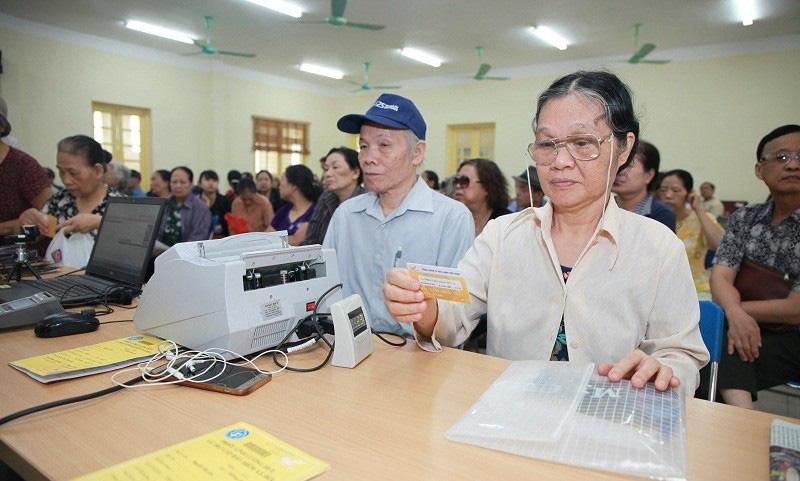 Ch&iacute;nh thức tăng lương hưu 7,4% từ năm 2022