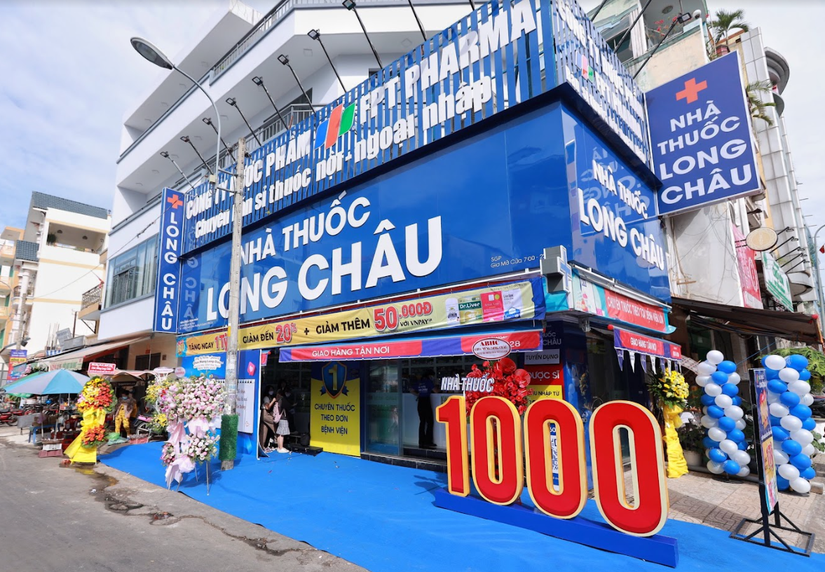 Long Ch&acirc;u c&aacute;n mốc 1.000 nh&agrave; thuốc.