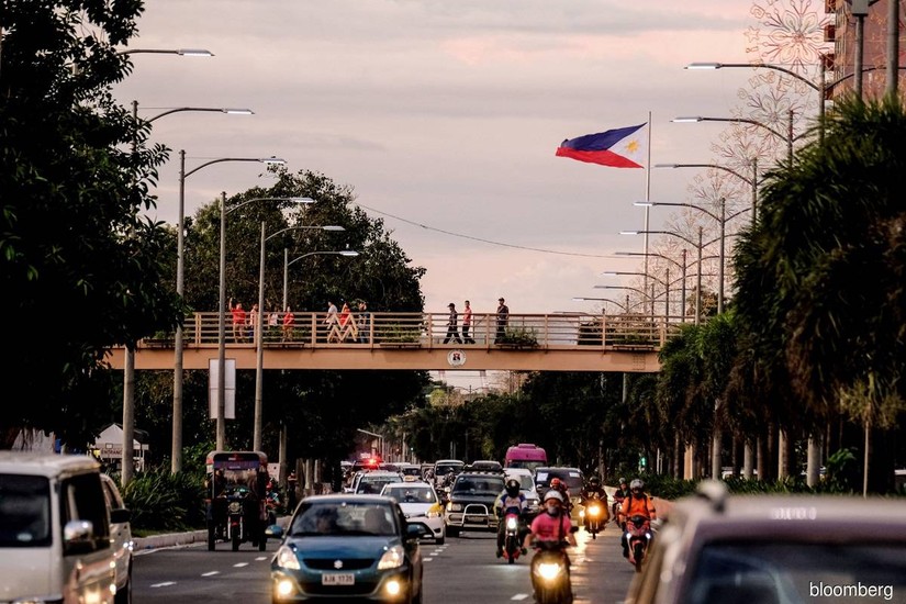 Nền 555Win login đăng nhập Philippines được dự đo&aacute;n sẽ tăng trưởng 6,0%-7,0% trong năm 2023. Ảnh: Bloomberg