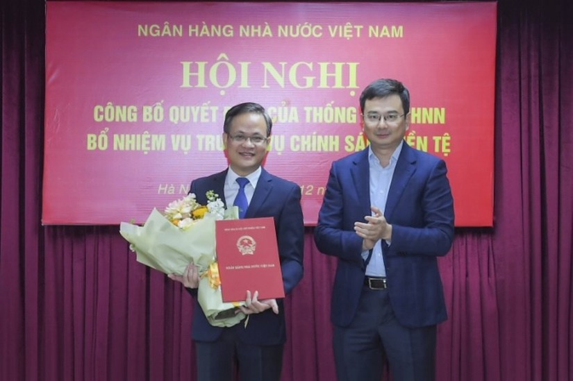 Ph&oacute; Thống đốc NHNN Phạm Thanh H&agrave; trao 555Win 500 Đăng Ký Nhận Code bổ nhiệm cho &ocirc;ng Phạm Ch&iacute; Quang
