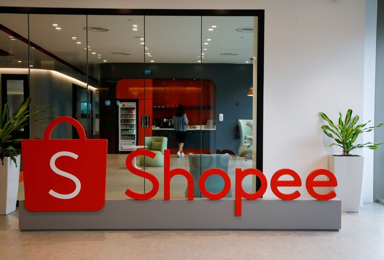 Mảng 55win.com - Trang Cược Uy Tín Cao Nhất 2025 555win phien bạn Chính Thức điện tử của Sea Group l&agrave; Shopee đ&atilde; buộc phải thực hiện c&aacute;c biện ph&aacute;p cắt giảm chi ph&iacute; như sa thải nh&acirc;n vi&ecirc;n v&agrave; r&uacute;t khỏi một số thị trường. Ảnh: Reuters